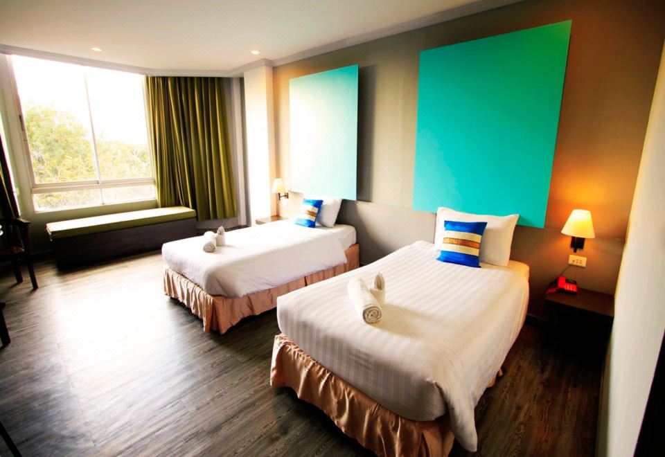 Thepnakorn Hotel