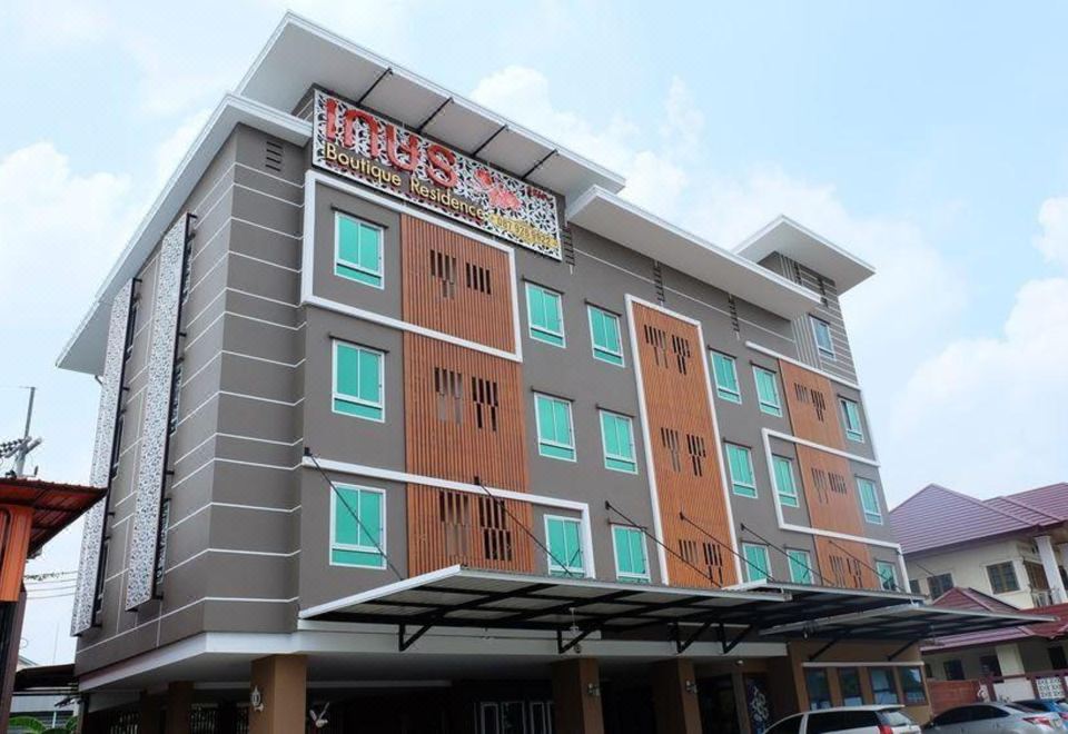ห้องพักของ Kesorn Boutique ฉะเชิงเทรา เตียงสะอาด ตกแต่งเรียบง่าย