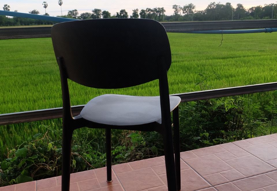 Check-in Resort Chainat