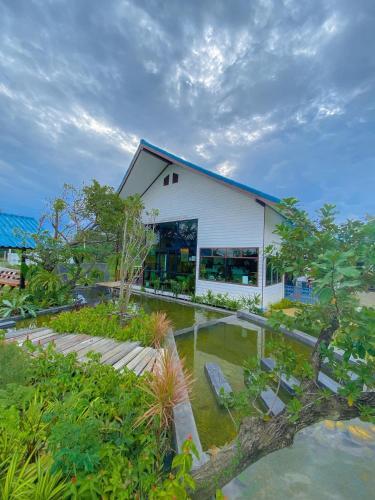 Srihome Chainat