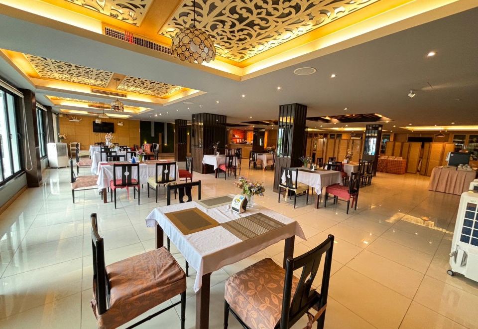 ห้องพักของ Lertnimit Hotel ชัยภูมิ ปรับปรุงใหม่ สะอาดเรียบง่าย