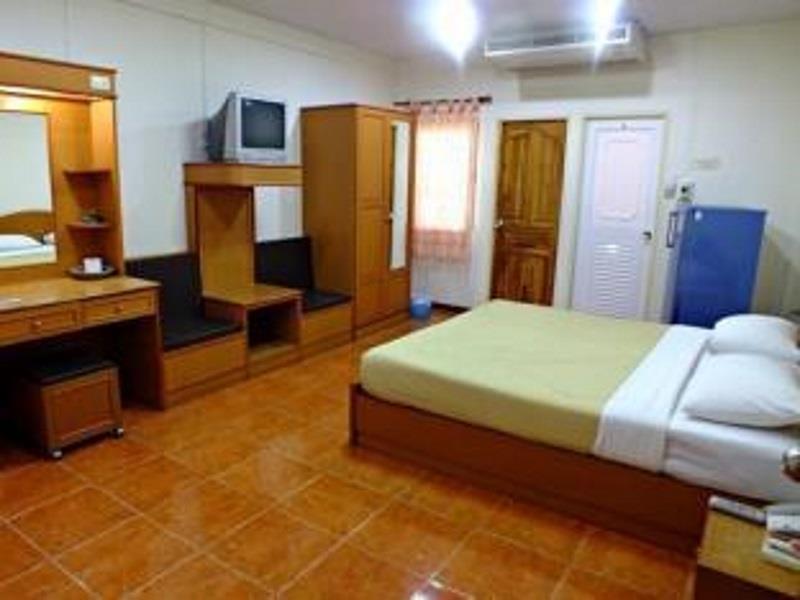 ห้องพักเตียงคู่ของ Tonkhoon Hotel ชัยภูมิ สะอาดเรียบง่าย