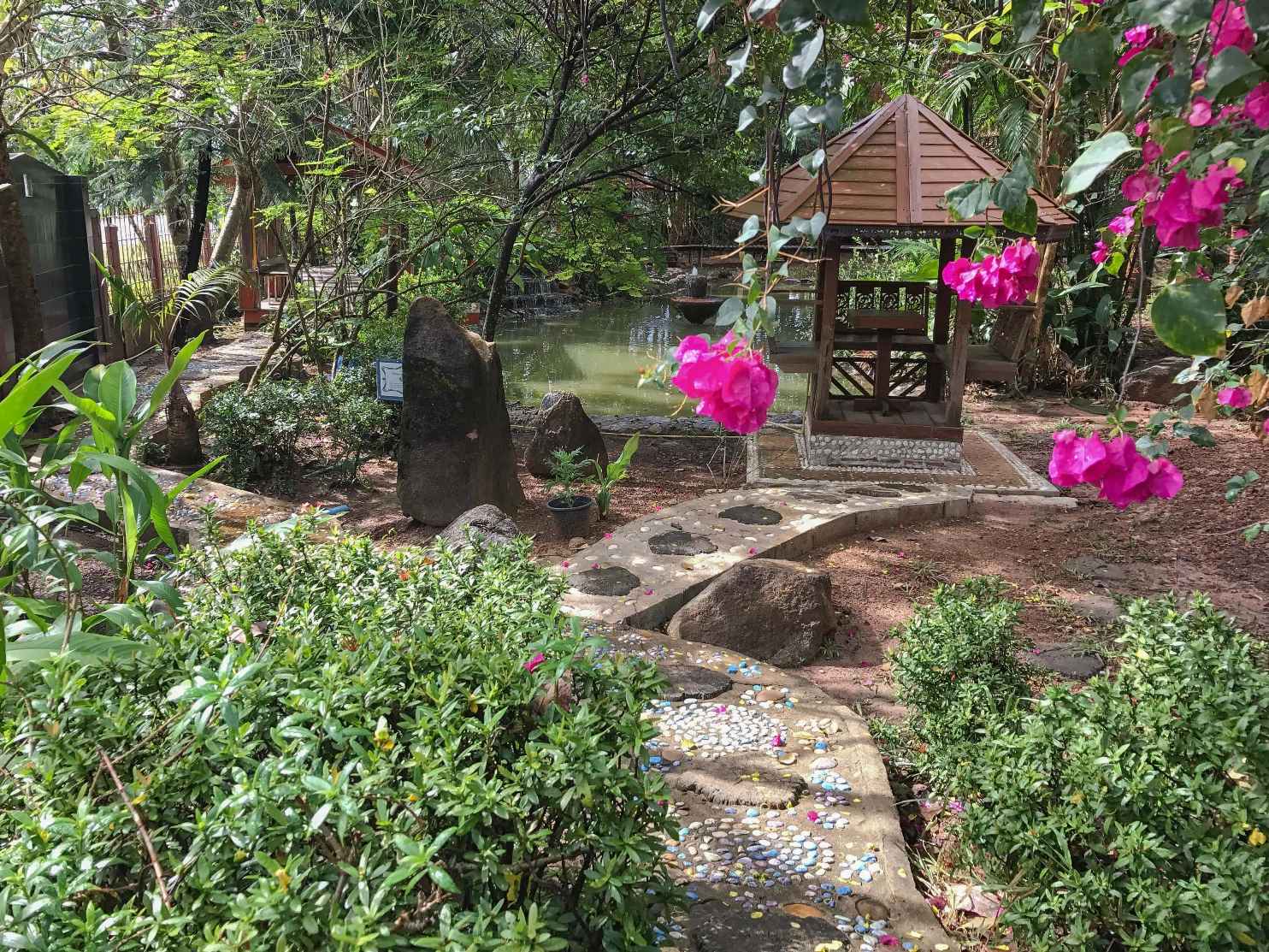 บรรยากาศหาดคุ้งวิมานใกล้ Faasai Resort ทรายเงียบสงบมองออกทะเล