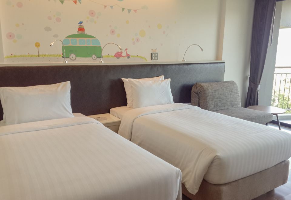 ห้องพักวิวทะเลพร้อมระเบียงส่วนตัวของ Sand Dunes Chaolao Beach Resort