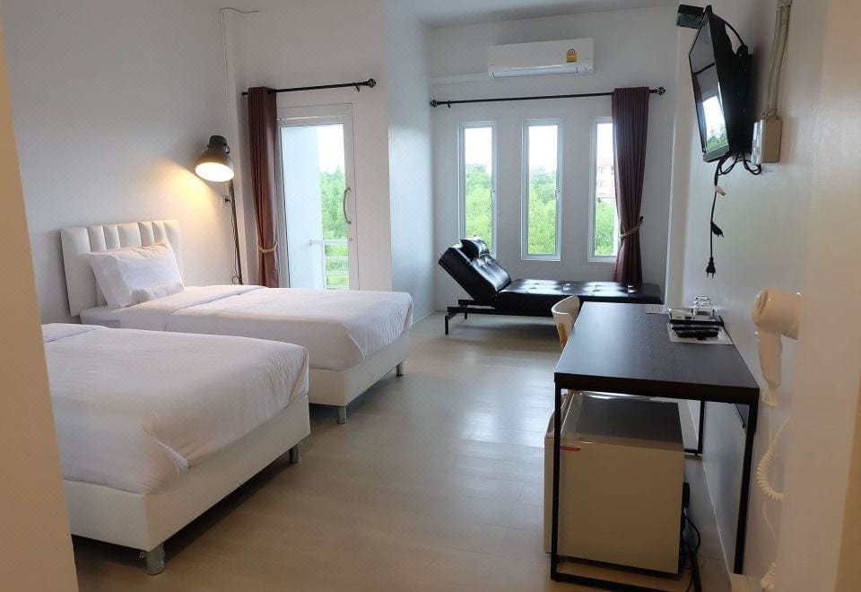 อาคารของ Sim27 Hostel โฮสเทลขนาดเล็กในตัวเมืองจันทบุรี ย่านตำบลตลาด