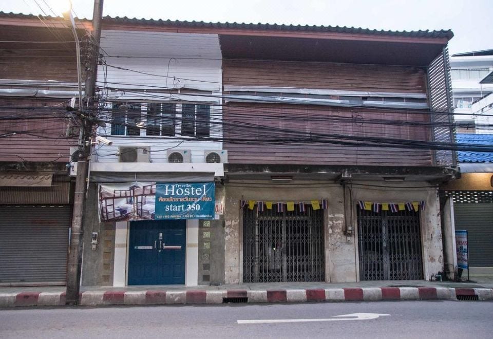Traveller Hostel