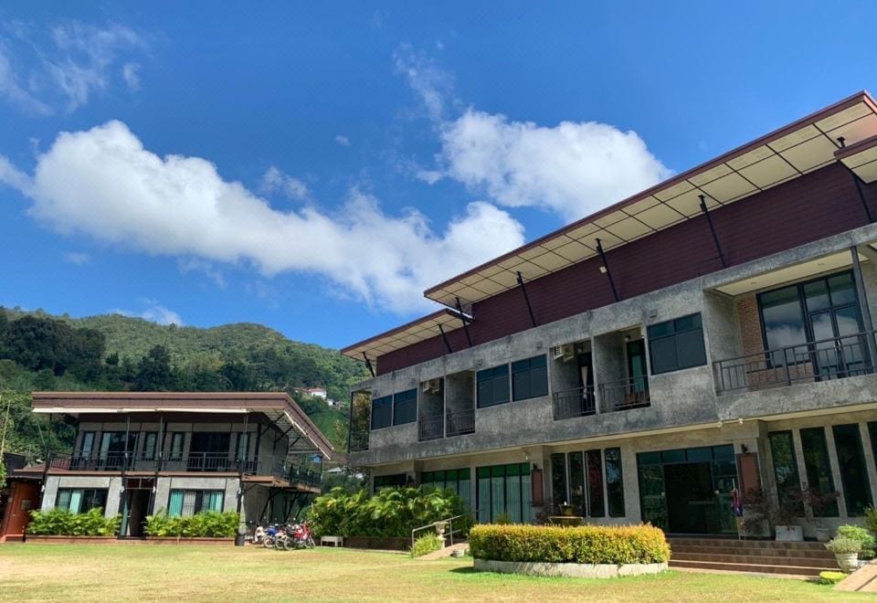 บรรยากาศรีสอร์ตและคาเฟ่ Hongfu ท่ามกลางธรรมชาติบนดอยแม่สลอง