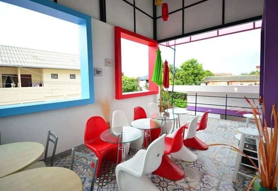 พื้นที่ส่วนกลางและสวนเล็กบรรยากาศเงียบสงบของ Na-Rak-O Resort เชียงราย