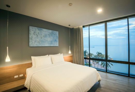 Kalm Bangsaen Hotel
