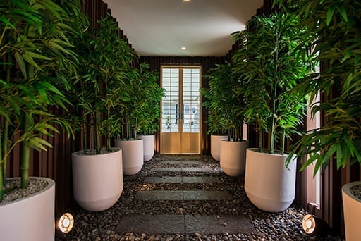 พื้นที่ส่วนกลางและวิวเมืองศรีราชาจากอาคารสูงของ KnightsBridge The Ocean Sriracha ถ.สุขุมวิท อ.ศรีราชา ชลบุรี