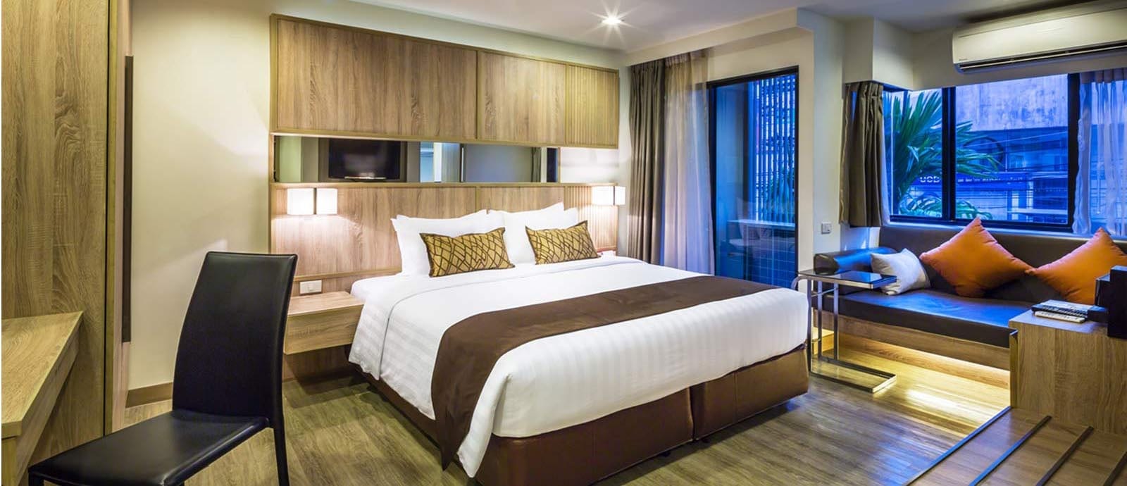 Pacific Park Hotel