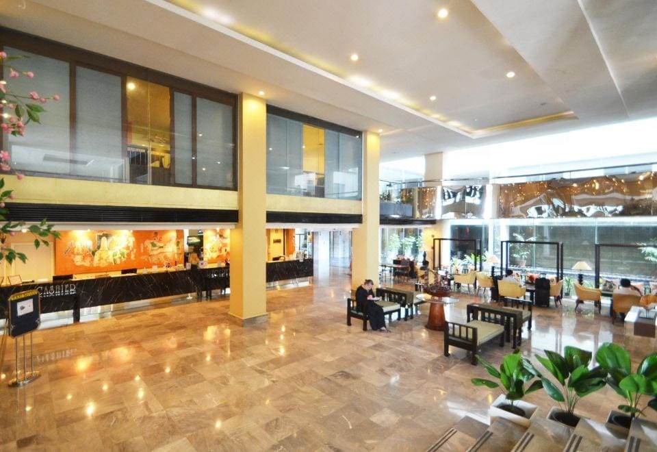 The City Hotel Sriracha