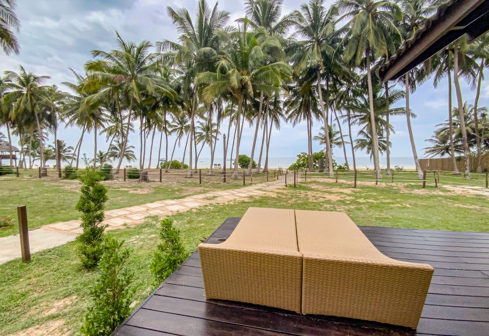 บรรยากาศพื้นที่รีสอร์ตติดทะเล มุมพักผ่อนริมหาด