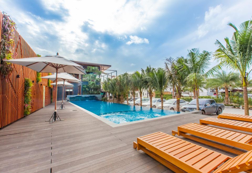 Loft Mania Boutique Hotel