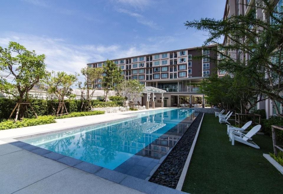 ห้องชุดสตูดิโอของ First Choice Suites by the Sea หัวหิน พร้อมครัวในตัวและมุมนั่งเล่น