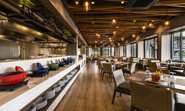 ร้านอาหาร Fingers ภายใน G Hua Hin Resort & Mall โทนสว่างโปร่ง