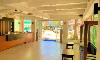 ห้องพักของ Tanawit Hotel & Spa หัวหิน ตกแต่งโทนเรียบสบายตา พื้นที่กว้าง