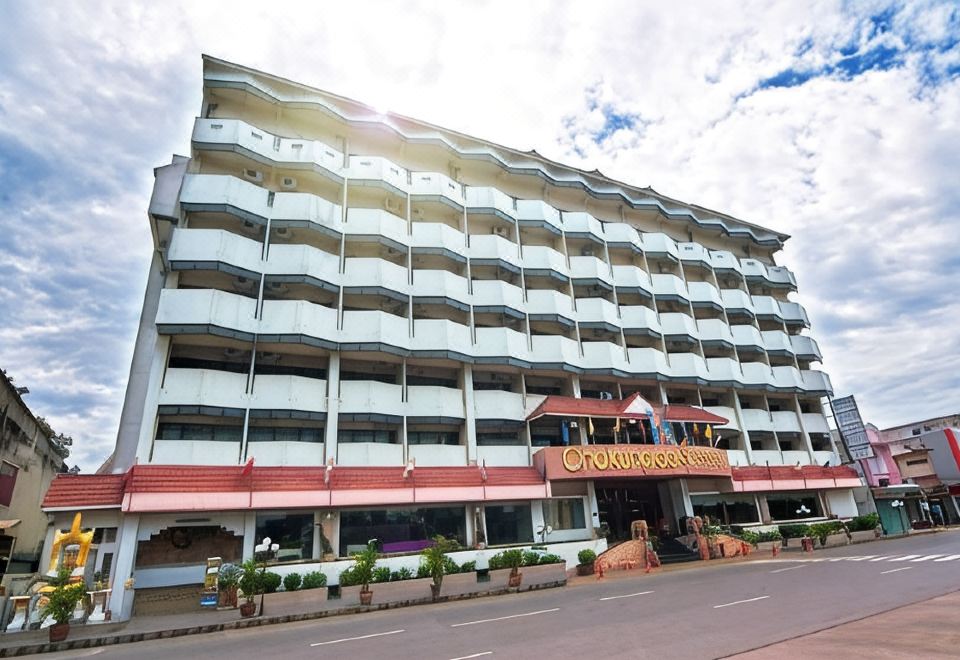 Chakungrao Riverview Hotel