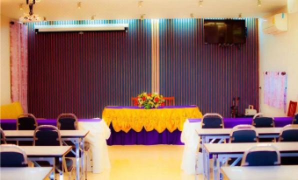 บรรยากาศโรงแรมและพื้นที่ส่วนกลางของ FIG Boutique Hotel กำแพงเพชร