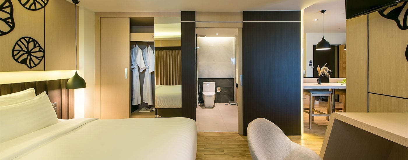 ห้องสวีทของ Nadee 10 Resort & Hotel ขอนแก่น ตกแต่งสไตล์โมเดิร์นลอฟต์โทนอบอุ่น