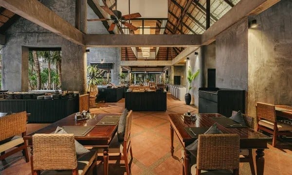 The beachfront restaurant and tropical setting at The Dewa Koh Chang