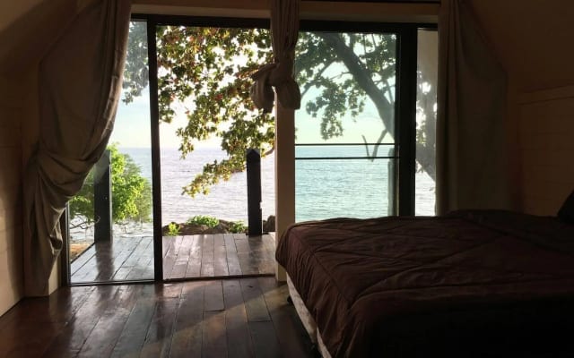 The seaside bar and restaurant at Banana Sunset - Bar & Bungalows, Koh Mak