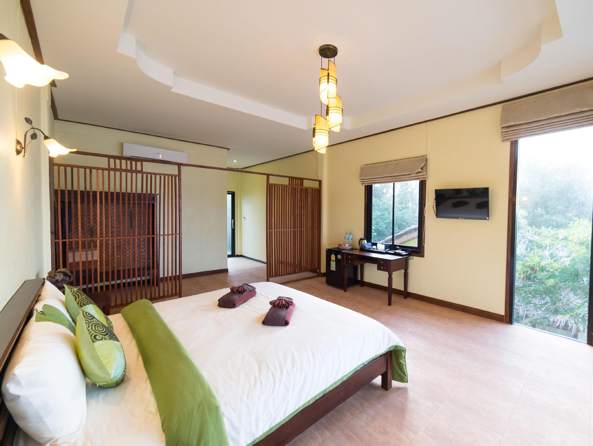 บังกะโลวิวทะเลของ Loyfa Natural Resort มองออกอ่าวไทย