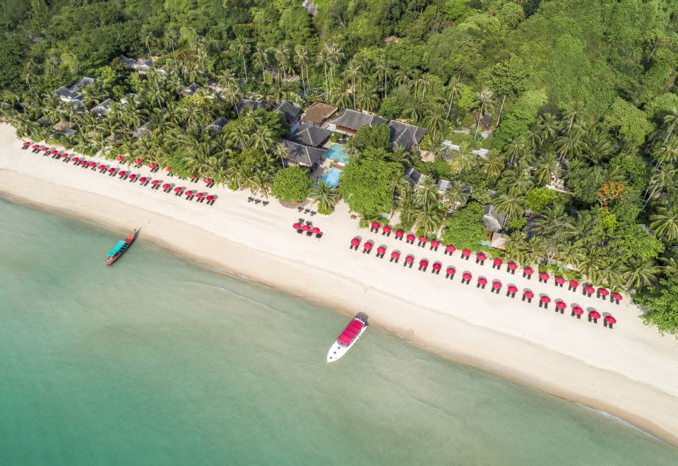 หาดท้องนายปานน้อยทรายขาวน้ำใสหน้ารีสอร์ต Anantara Rasananda เกาะพะงัน