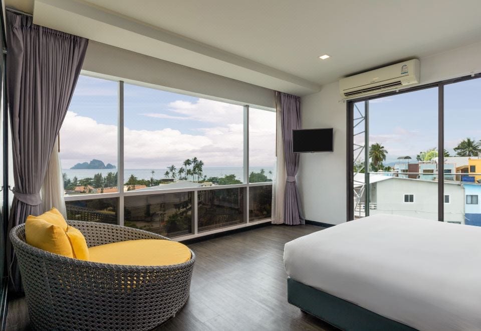 Wake Up Aonang Hotel