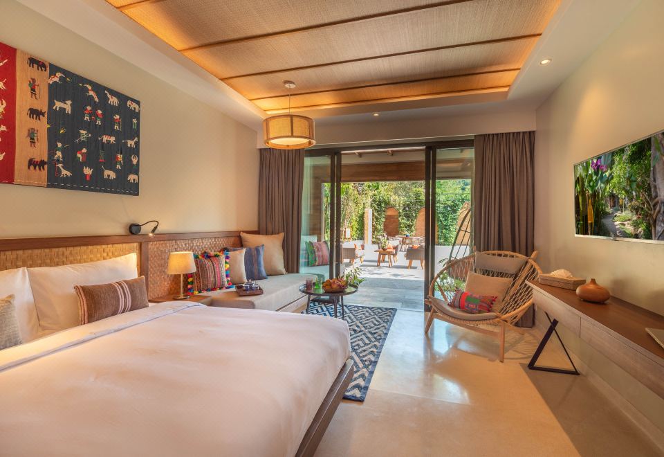บังกะโลไม้สไตล์ล้านนาของ Pai Village Boutique Resort ท่ามกลางสวนเขตร้อนร่มรื่น
