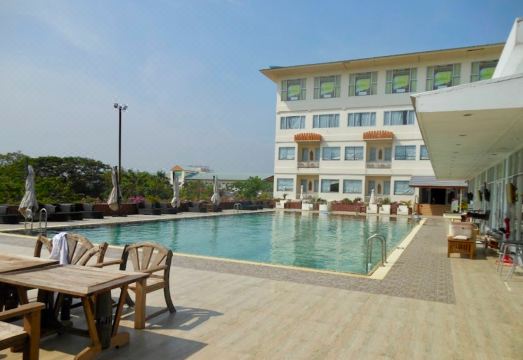New Siya Hotel