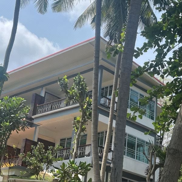 Mountain Reef Beach Resort