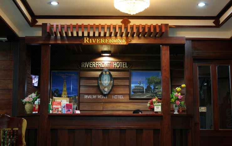 ห้องอาหารบุฟเฟ่ต์ชั้น 6 ของ Riverfront Hotel Mukdahan มองเห็นแม่น้ำโขง