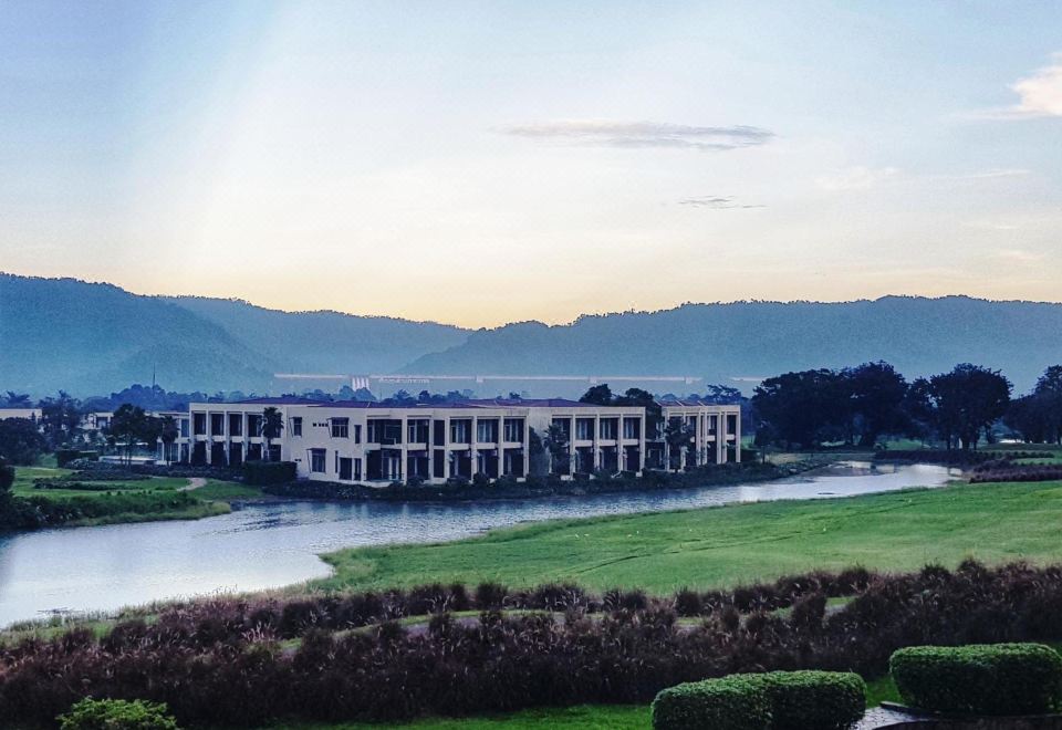 The Midst @ Royal Hills Nakornnayok