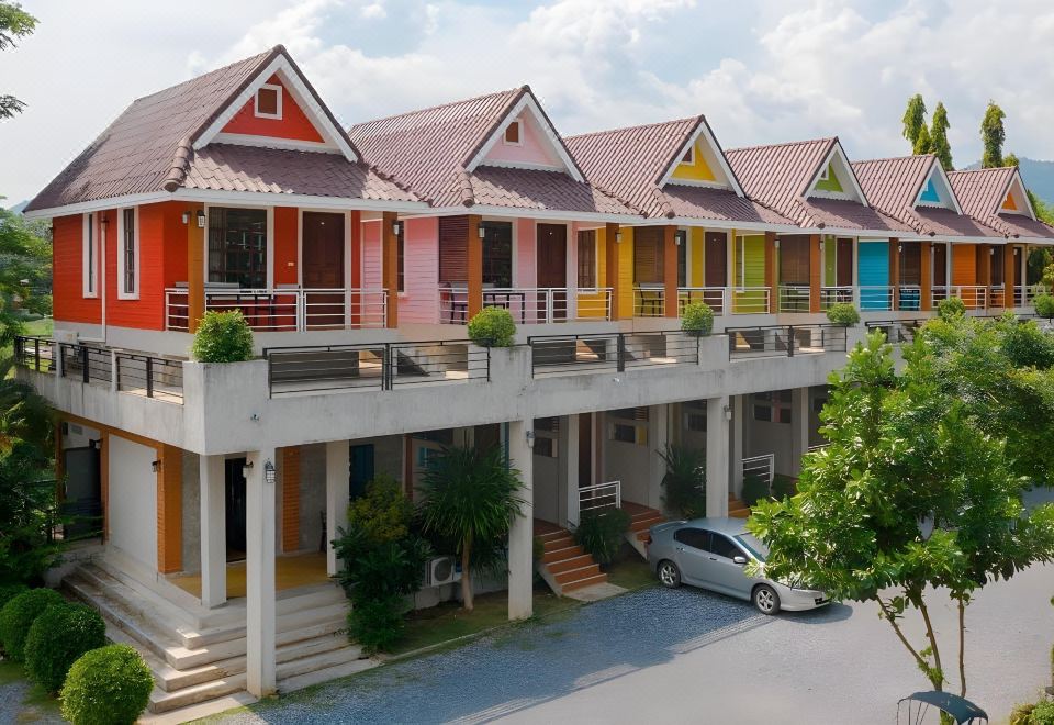 ห้องพักสีสันสดใสสไตล์แคนดี้ของ Toffee House นครนายก สะอาดตา