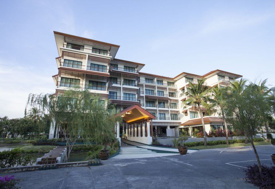 RK Riverside Resort & Spa