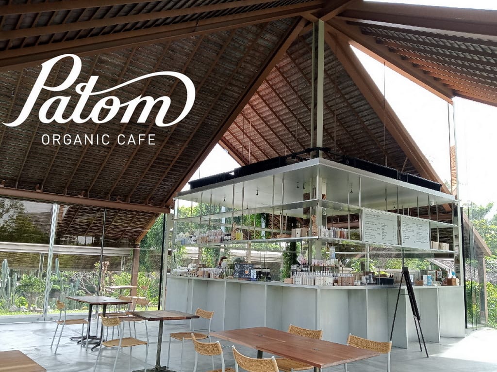 คาเฟ่ Patom Organic บรรยากาศริมสวนของ Sampran Riverside นครปฐม