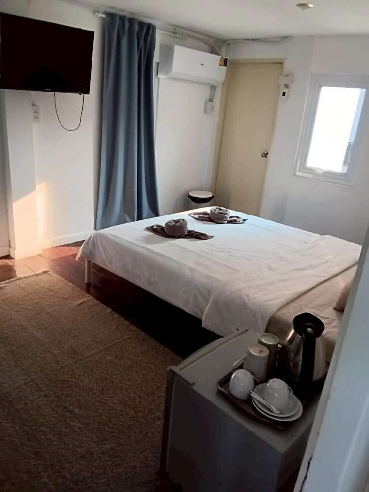 Aranya Hostel Spa and Cafe Riverside