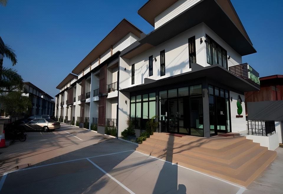 พื้นที่ส่วนกลางและทางเดินของ Siamgrand Hotel Nakhon Phanom ดูสะอาดเป็นระเบียบ