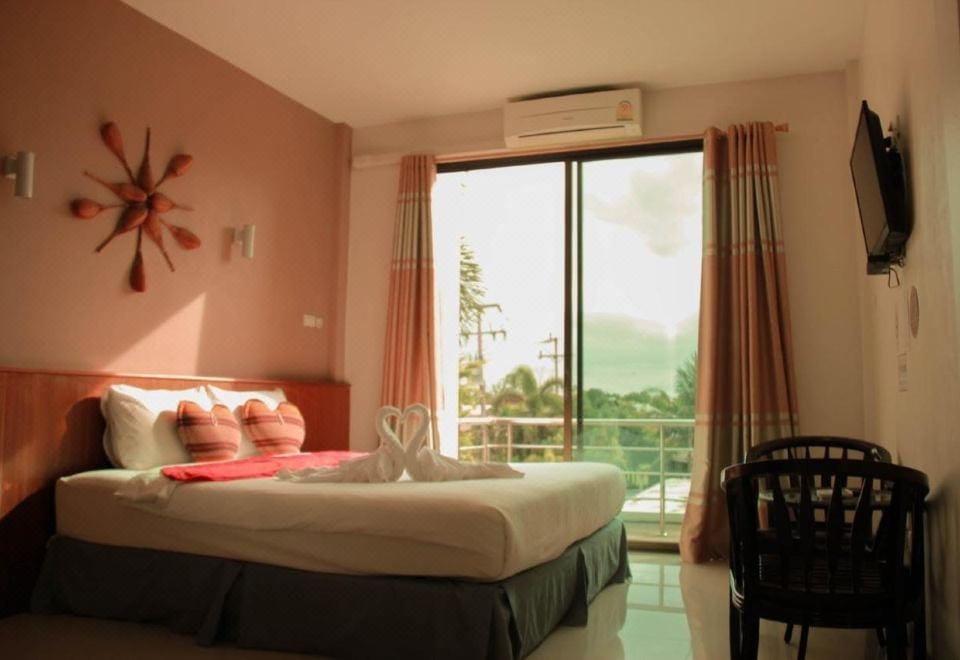 อาคารและสวนของ Thai Lao Resort and Spa นครพนม ตกแต่งสไตล์รีสอร์ทในสวนโทนอบอุ่น
