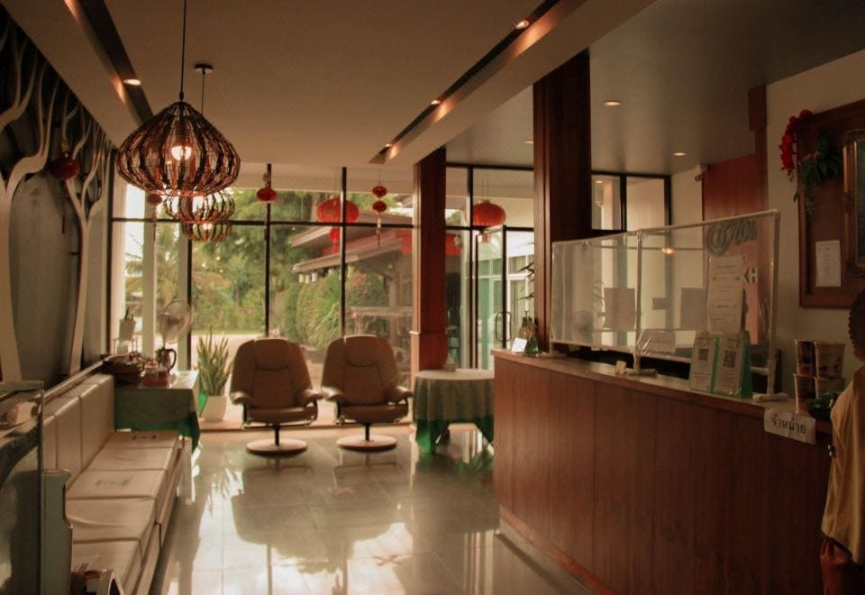 พื้นที่ส่วนกลางและสวนของ Thai Lao Resort and Spa นครพนม บรรยากาศเงียบสงบ