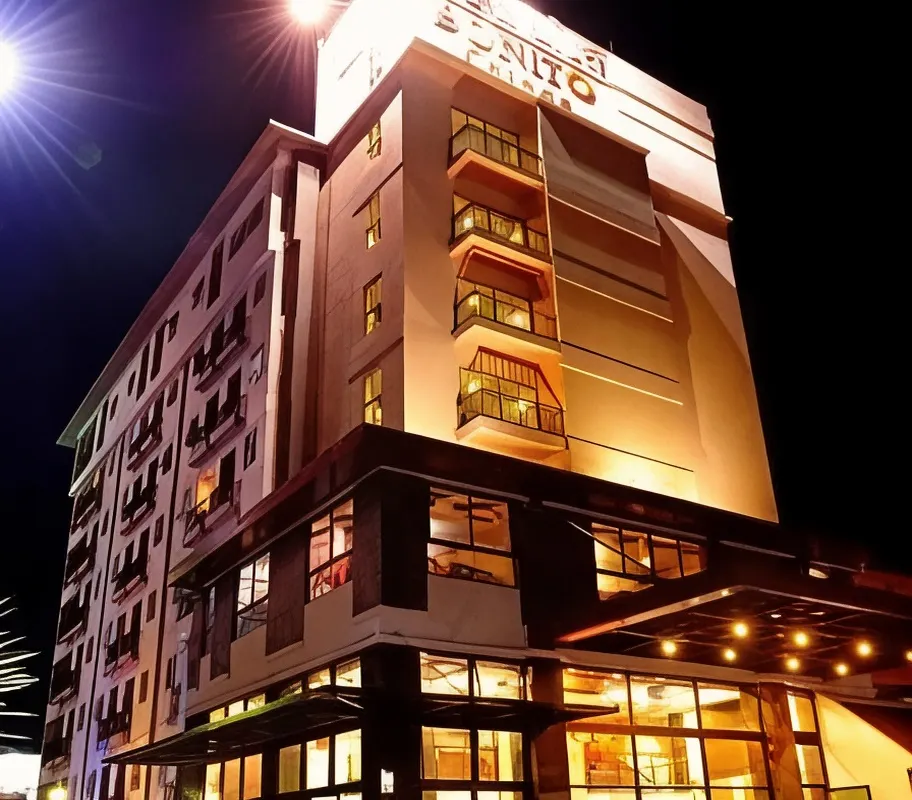 อาคาร Bonito Chinos Hotel นครสวรรค์ มองจากด้านหน้า
