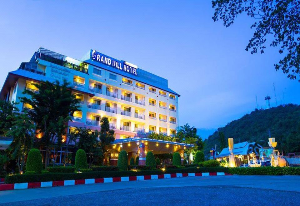Grand Hill Resort and Spa
