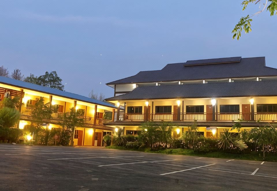 Hugpua Hotel
