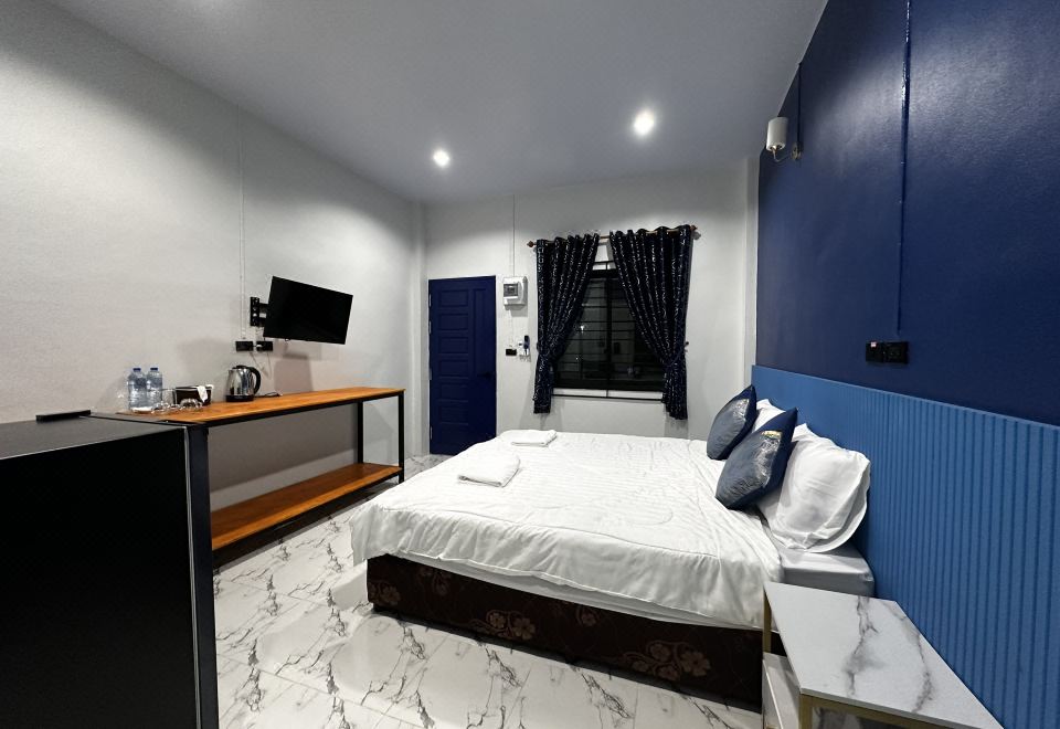 ห้องพักของ Art Nara Hotel นราธิวาส โทนสว่าง สะอาด ดีไซน์เรียบ พร้อมทีวีจอแบน