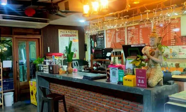 มุมบาร์และเลานจ์ของรีสอร์ท ตกแต่งสไตล์ฝรั่งเศสคลาสสิก