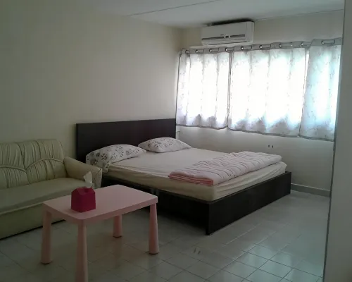 Garden and corridor area of Popular Condo Muang Thong Thani, near IMPACT Challenger Hall
