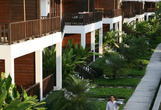 ร้านอาหารของ The Quarter Pai บรรยากาศโปร่งเปิดรับสวน