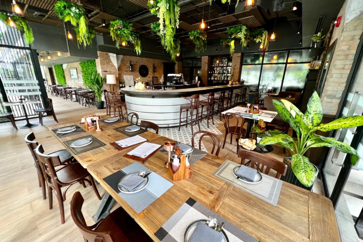 อาคารและล็อบบี้ของ The Idle Hotel and Residence คลองหลวง ปทุมธานี