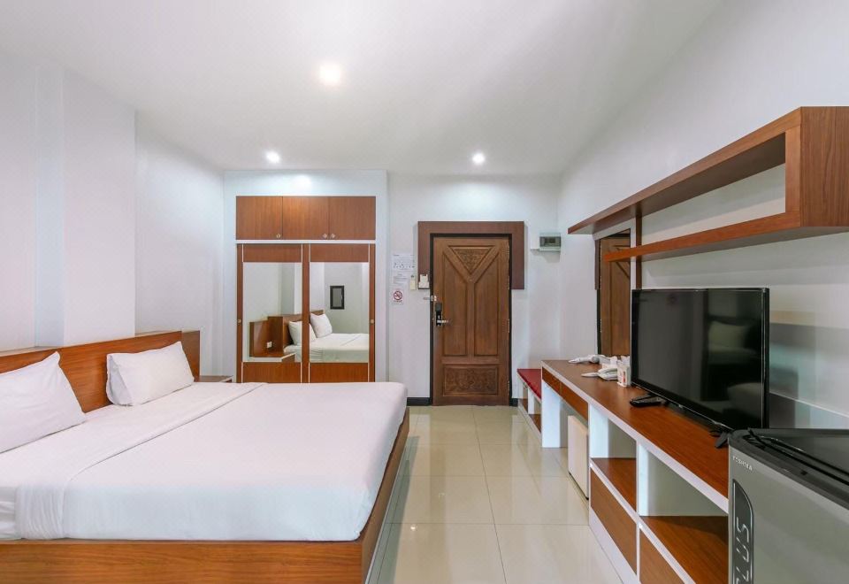สระว่ายน้ำกลางแจ้งของ River City Hotel Pattani